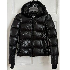 Aritzia SuperSnug Super Puff Black Puffer Coat Winter Down Jacket Hi Gloss 3XS
